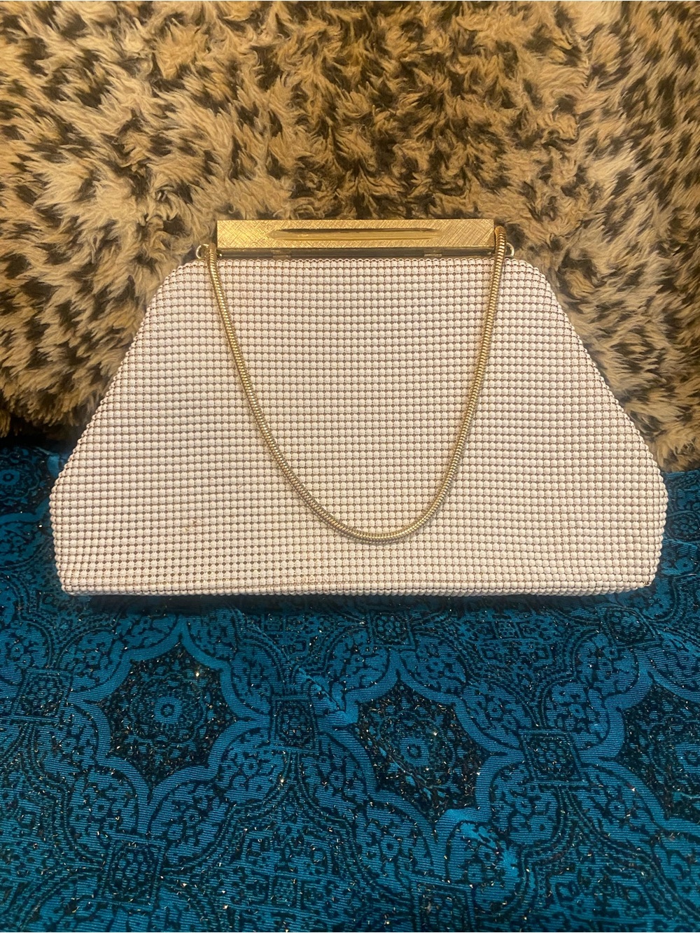 Vintage Whiting & Davis white beaded mesh (with gold highlights) clutch